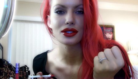 Red Lipstick Kisses Red Lipstick Kisses