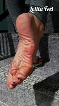 Poster: lolitafeet 05-10-2018 Showing my delightful soles. Flip flops on the feet bl Poster: lolitafeet 05-10-2018 Showing my delightful soles. Flip flops on the feet bl