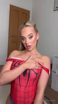 Poster: Rhiannon Blue – Spider-Girl Strip