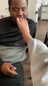 Poster: ExplosiveToes – 5dc9bbcbac3cf456c1fc5