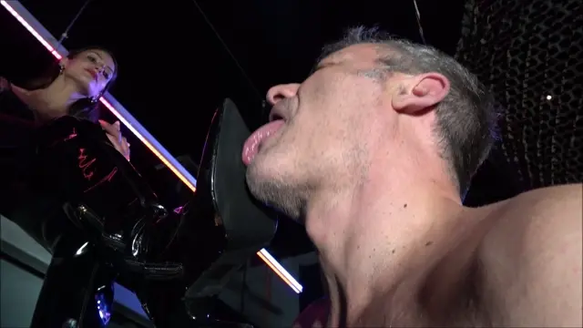 Poster: Miss Dula – Boot Worship