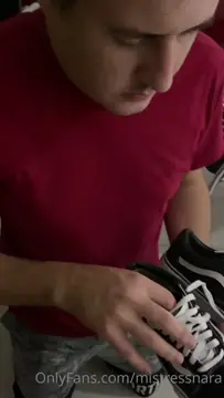 Poster: Warning Sresrafeet Profile Is Still Active And Will Continu