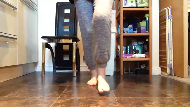 Poster: Bare feet dancing