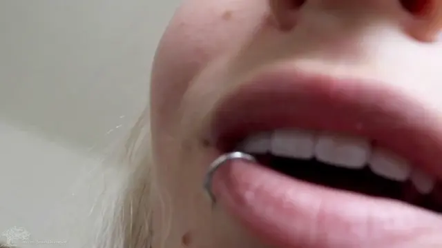 Poster: Goddess Aurora – Gts Giantess Pov Poster: Goddess Aurora – Gts Giantess Pov