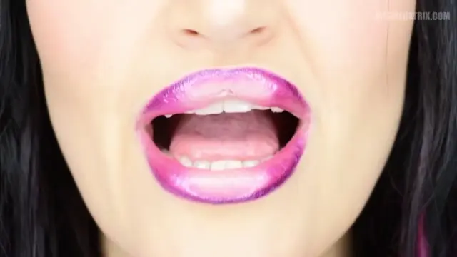 Poster: DON T OPEN YOUR EYES