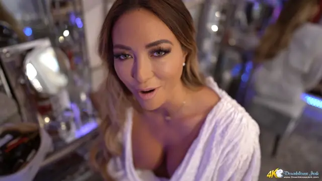 Poster: natalia-forrest-you-cant-go-out-with-that hd