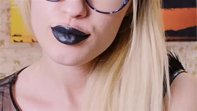 Poster: Goddess Natalie - Under the spell of dark lips